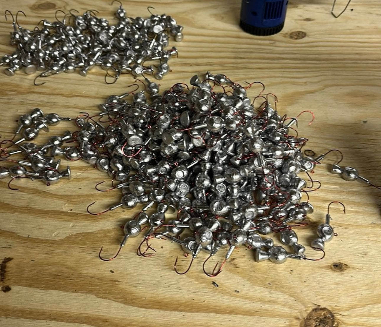 1oz Unpainted Walleye Jigs 100 Count